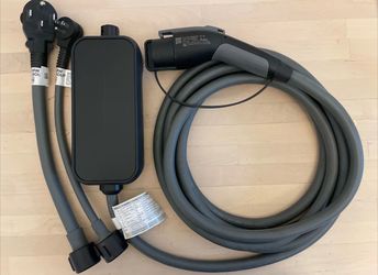 BMW Flexible EV charger XM iX ix1 iX3 i4 i5 i7 Dual Voltage 40A charging cable