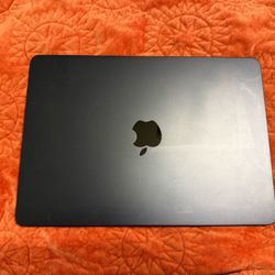 Apple - MacBook Air 13.6" Laptop - M2 chip Built for Apple Intelligence - 8GB Memory - 256GB SSD - Midnight