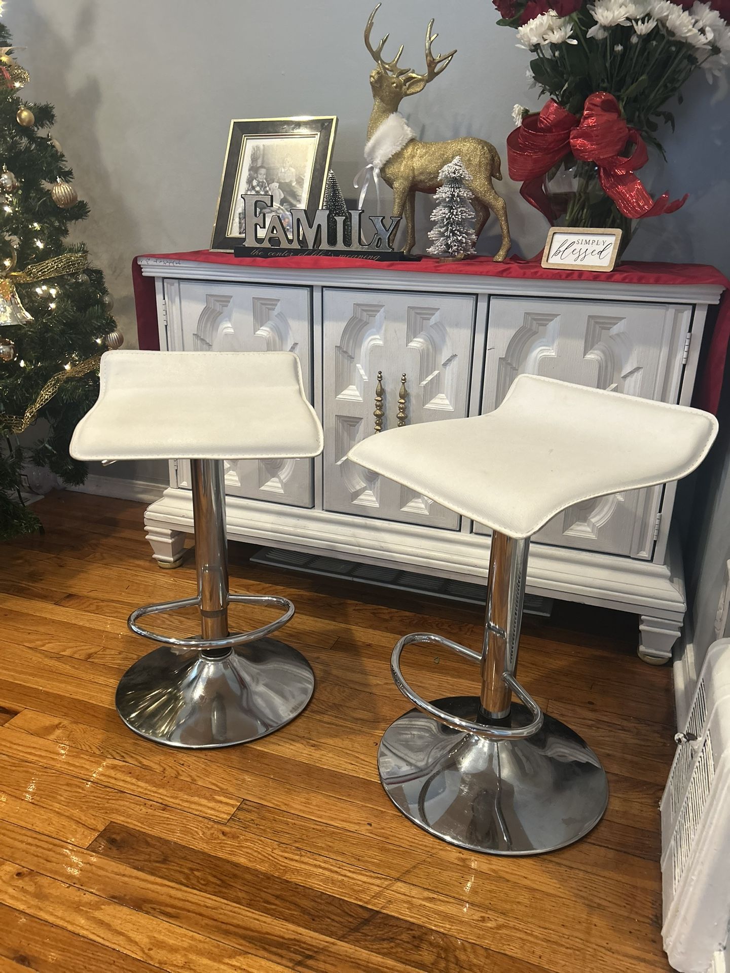 Antuane Swivel Upholstered Adjustable Height Counter Stool with Metal Frame (Set of 2)