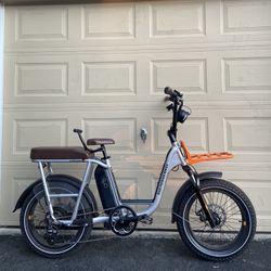 RadRunner Plus Electric Cargo Utility Bike Rad Power Bikes Bicycle e-bike ONLY 295 MILES