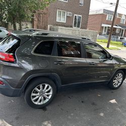 2016 Jeep Cherokee