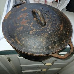 Cast Iron Pot with Lid