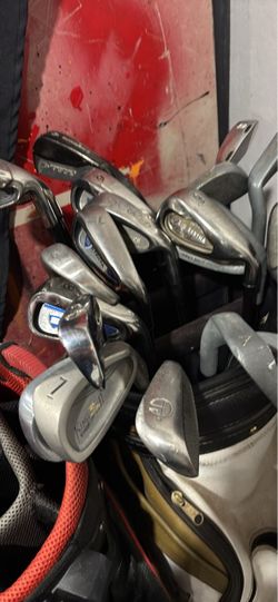 Merlin golf bag with 25 golf club irons $99 for everything