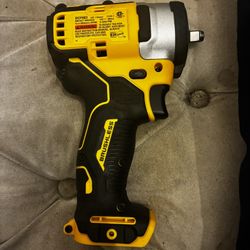 DEWALT Cordless Impact Wrench XTREME 12V MAX Brushless 1/2-in