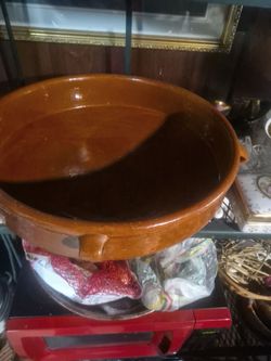 Terracotta  pot to bake boil stews