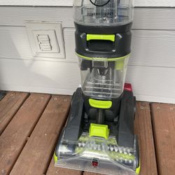 Bissell Carpet/Pet Cleaner! 