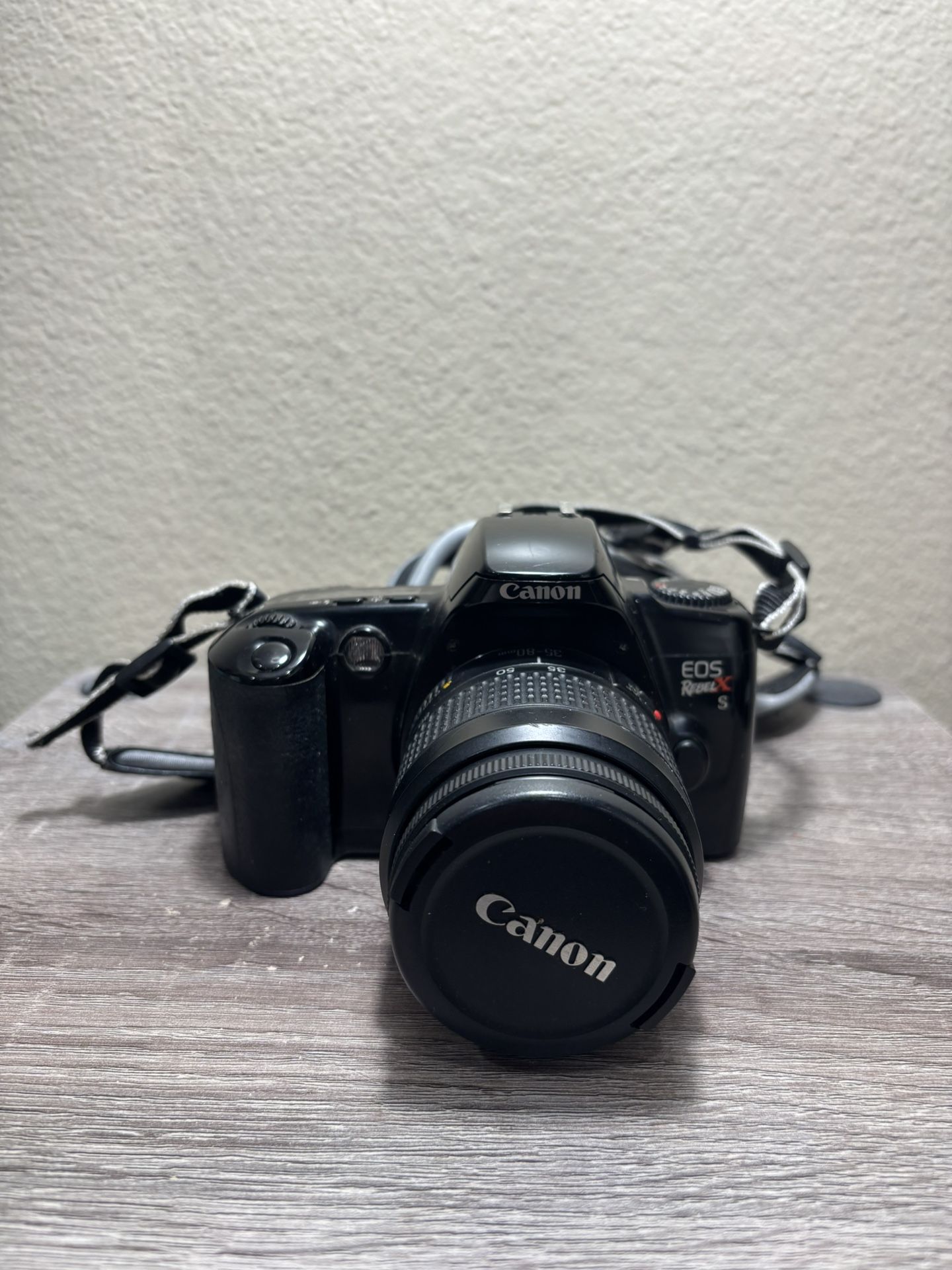 Canon EOS Rebel XS Camera With 35-80mm