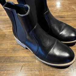 Black Chelsea Boots- 8