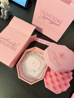 Ariana Grande x Swarovski necklace