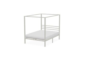 Canopy bed