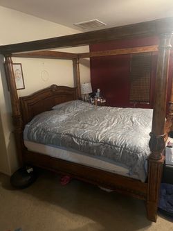 Cali King bed, dresser w/mirror and nightstand
