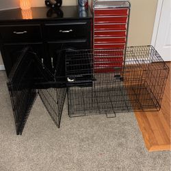 Medium Size Crate With Fence Thumbnail