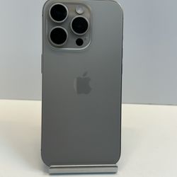 Apple iPhone 15 PRO 256gb. ( Fully Unlocked )