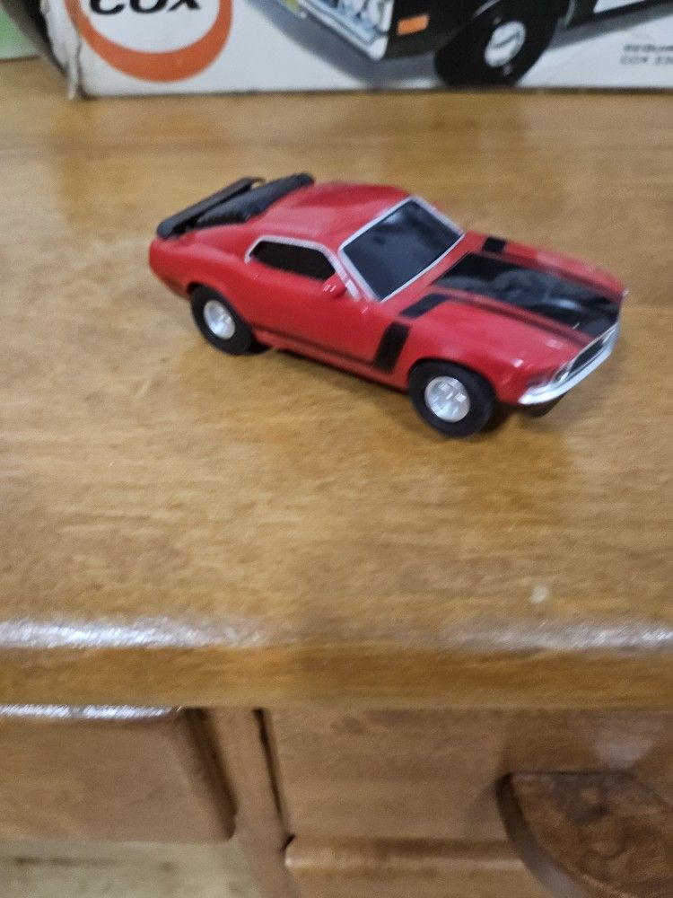MUSTANG SLOT CAR