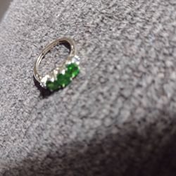 10k Gold Ring With 3 Real Emerald Stones. SZ-6