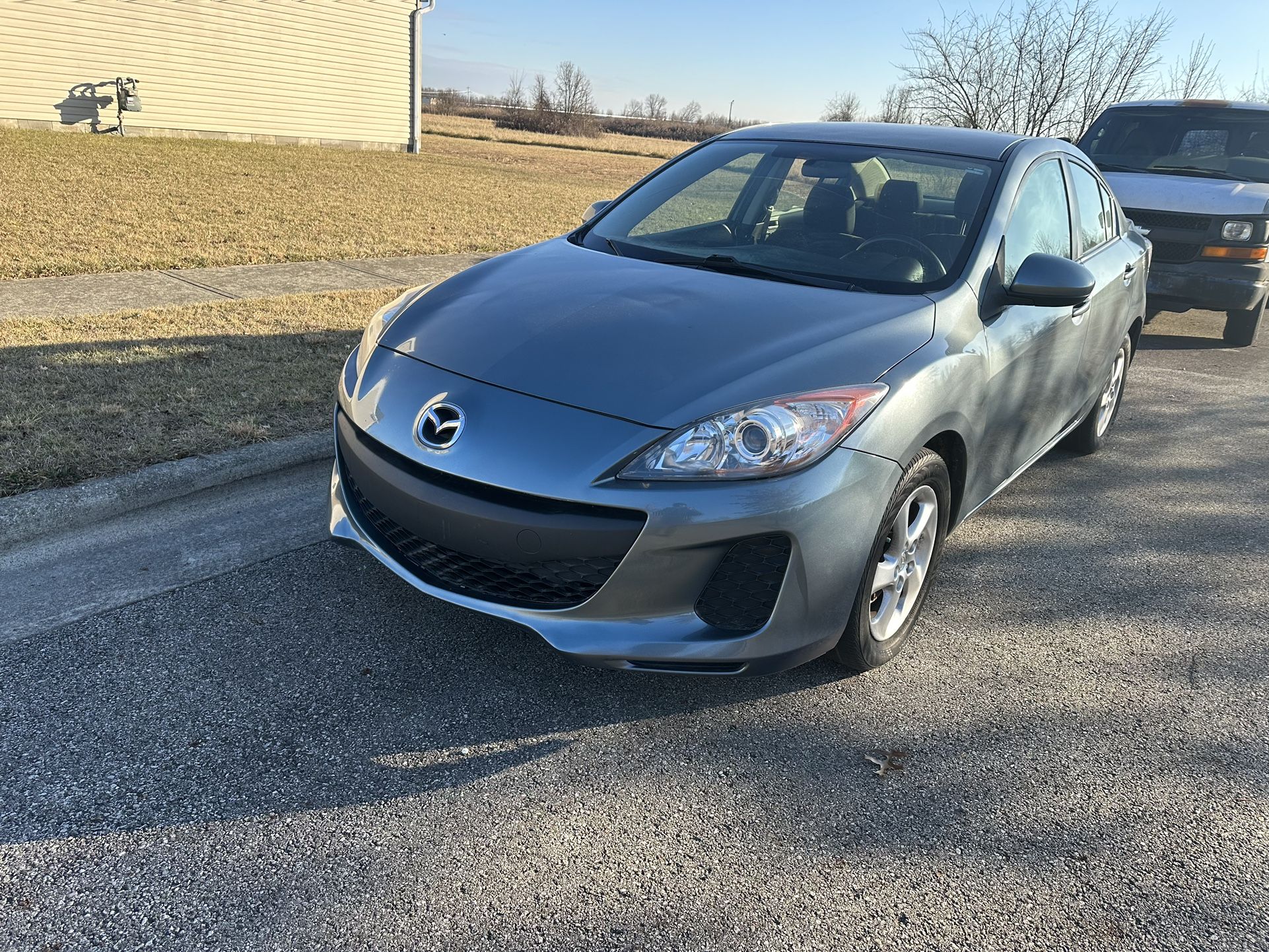 2013 Mazda i3
