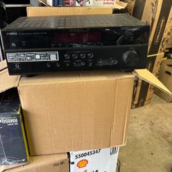 Yamaha Receiver 