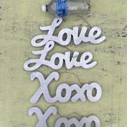 Love And Xoxo Wood Signs