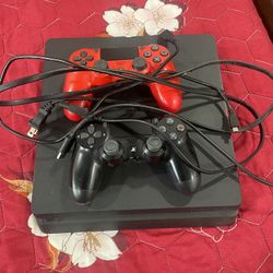 PS4  1TB Two Controllers 