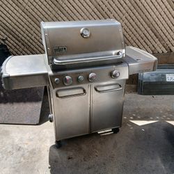 Weber BBQ Top Of The Line