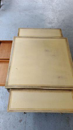 Antique coffee table with drawers and sliding ext. Top