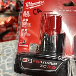 MILWAUKEE M12 BATTERY 3.0 AH 
