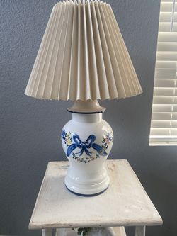 Decor- Large Blue And White Ginger Jar Table Lamp 