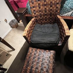 Wicker Chair And Ottoman 