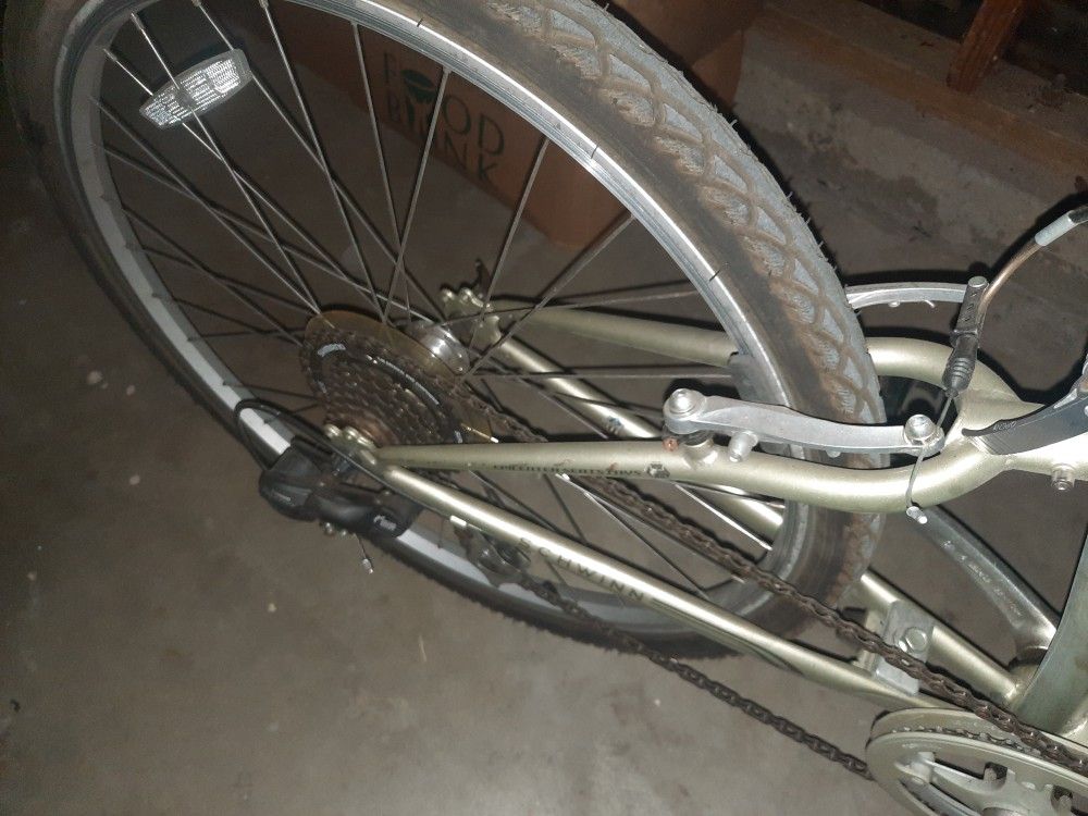 Schwinn Sierra Speed Womans Bicycle