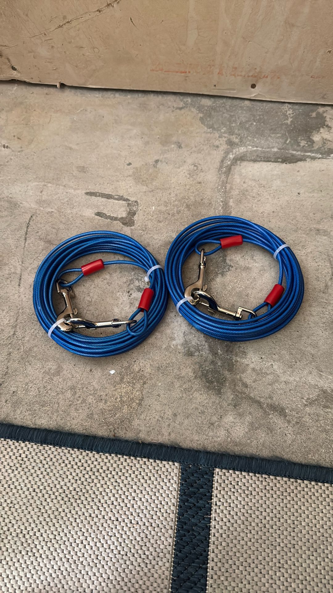 Tie-Out Cable for Dogs up to 60 lbs, 25 feet, Blue Amazon's Choice