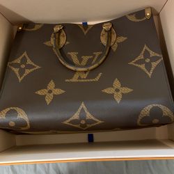 Real Leather Purse LV for Sale in Lodi, CA - OfferUp