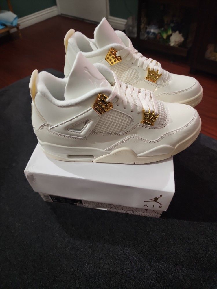 Jordan Retro 4 Gold