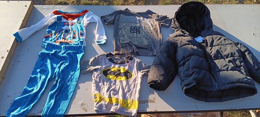 4 Pieces Of Size 3T Clothing