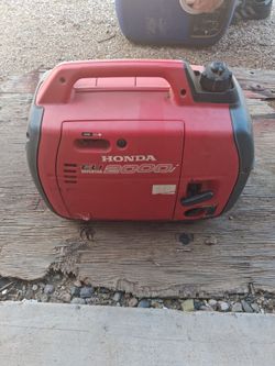 Honda EU2000i Inverter Generator