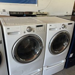 Lg Washer And Dryer Set 