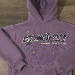 SPIDER HOODIE SIZE SMALL TAPN !