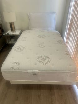 Cama full con colchón
