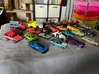 Mixed Lot of Die-Cast Toy Cars