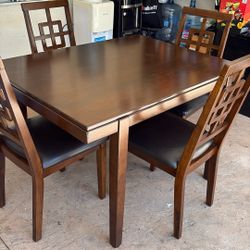 Dining Table And 4 Chairs 
