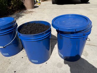 5 gallons of pure Worm Castings