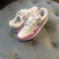 Nike Air Max 1 -Women’s Size 9