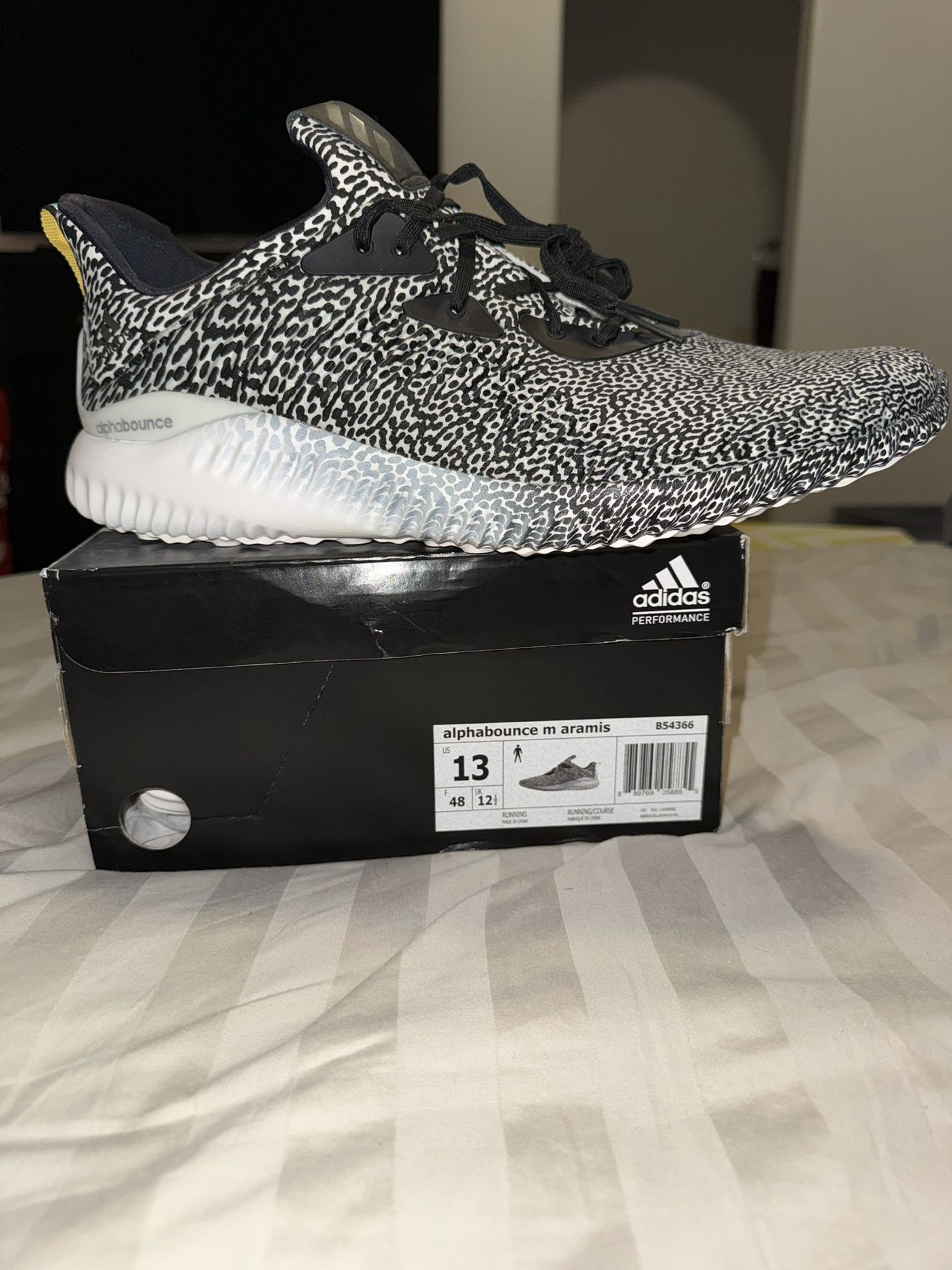 Adidas Alphabounce Black And White