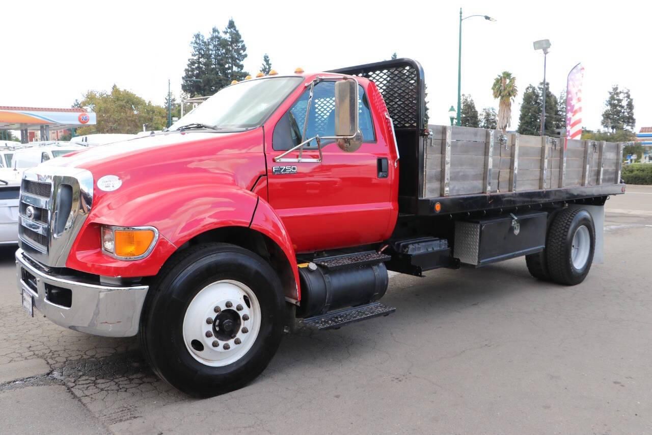 2015 Ford F-750