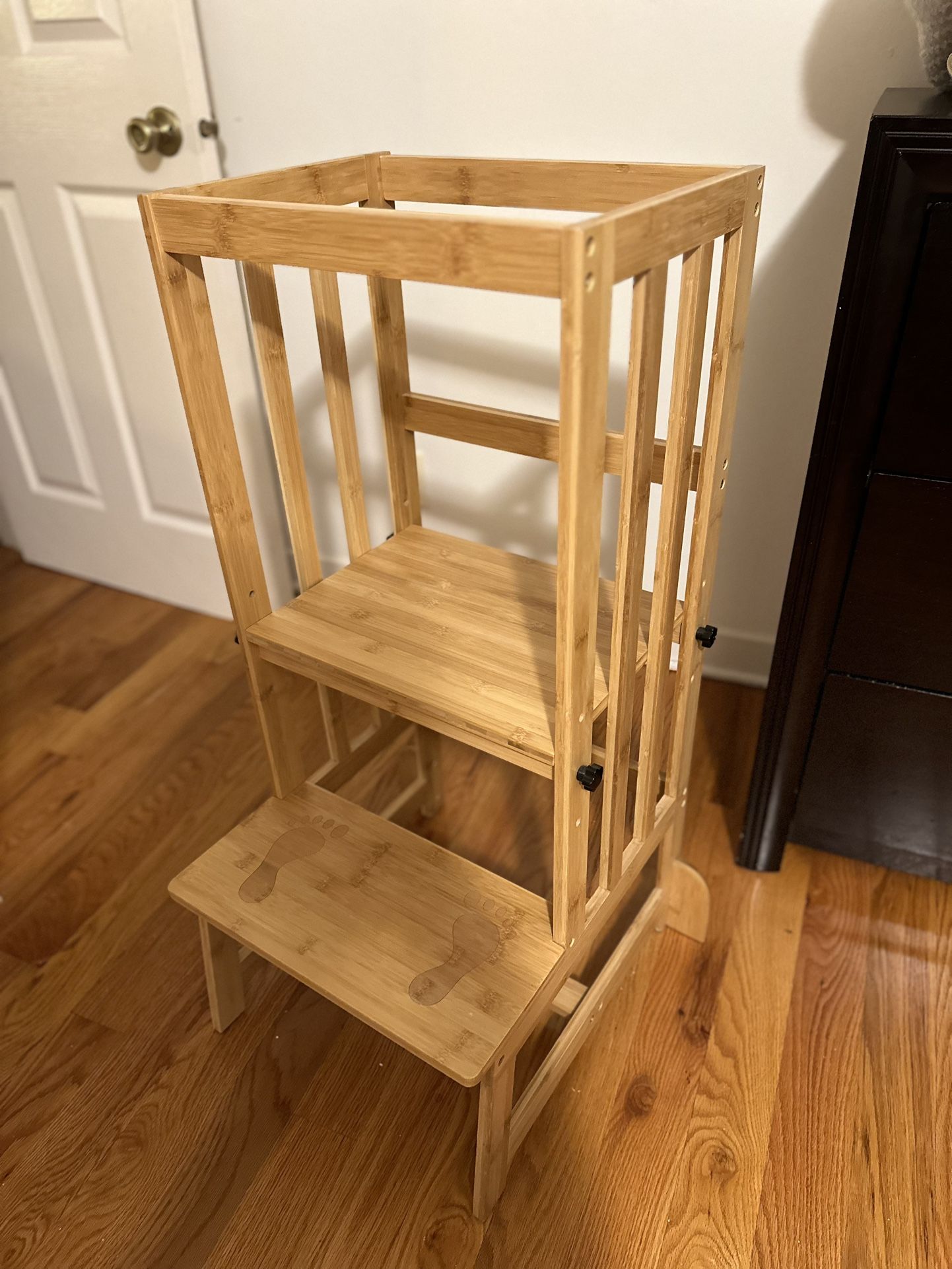 Toddler Tower, Adjustable Height Toddler Step Stool with CPC Certification, Safety Rail & Anti-tip Feet & Non-Slip Tapes Vertical Guardrail Toddler St