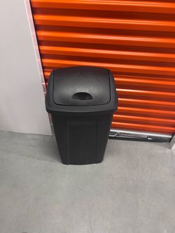 13 gallon trash can