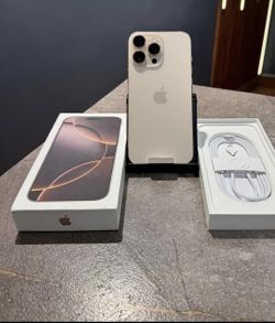𝚒𝙿𝚑𝚘𝚗𝚎 16 pro max 𝚞𝚗𝚕𝚘𝚌𝚔𝚎𝚍 𝚠𝚒𝚝𝚑 𝚠𝚊𝚛𝚛𝚊𝚗𝚝𝚢