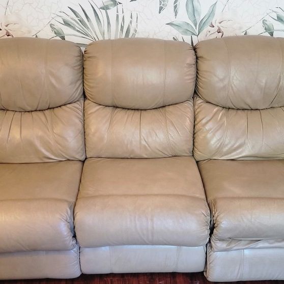 Leather LA-Z-BOY Sofa Recliner Tan