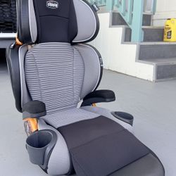 Chicco kid Fit Car seat Like New