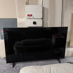 LG Smart TV 48” 