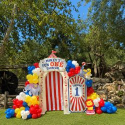 Balloon garland
